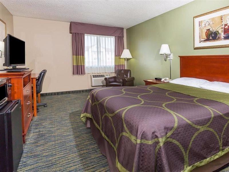 Super 8 By Wyndham Panama City Dış mekan fotoğraf