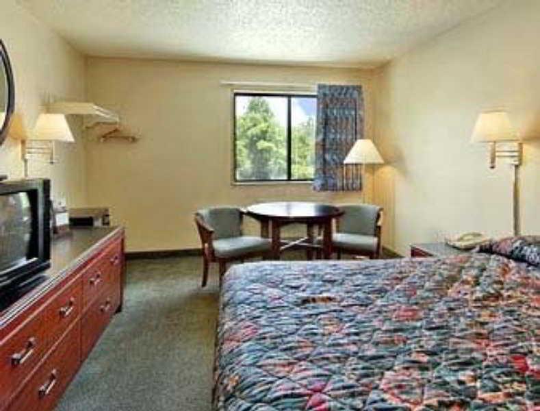 Super 8 By Wyndham Panama City Oda fotoğraf