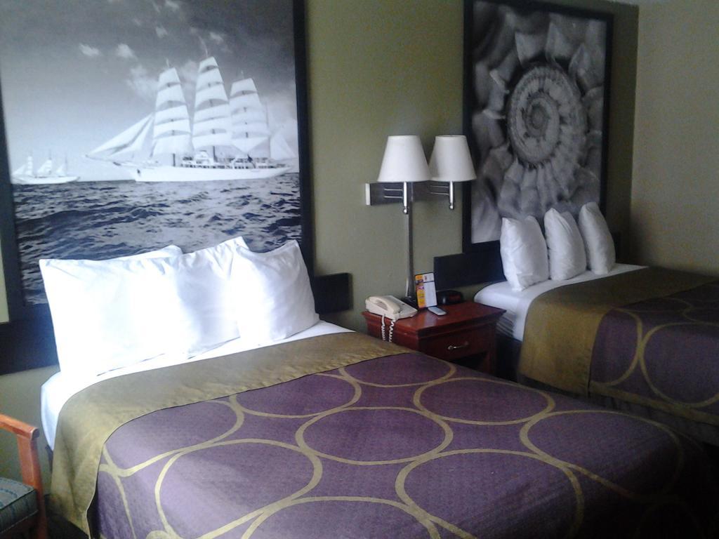 Super 8 By Wyndham Panama City Dış mekan fotoğraf
