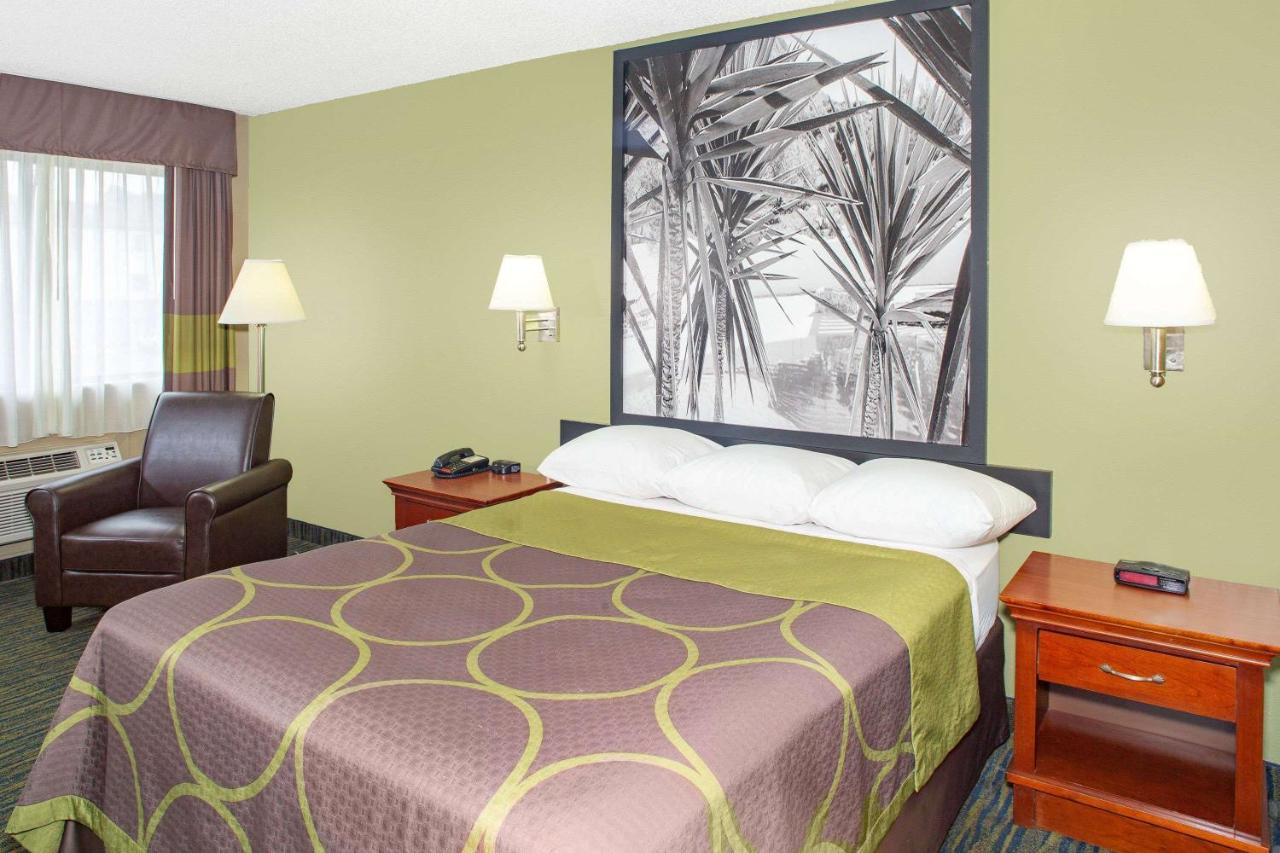 Super 8 By Wyndham Panama City Dış mekan fotoğraf